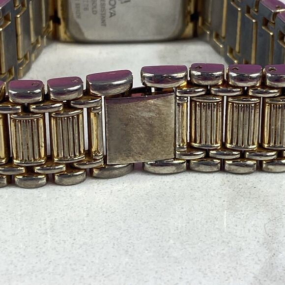 RARE Vintage Bulova 18k Gold Diamond Quartz Watch #185776 Swiss Made - Picture 10 of 10